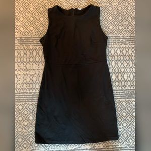 Old Navy Sleeveless Ponte-Knit Sheath Dress